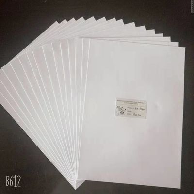 Χάρτης ομολόγων 100gm-200gm Χάρτης τέχνης HuaTai σε συσκευασία με ράβδι/τυλί για επικάλυψη