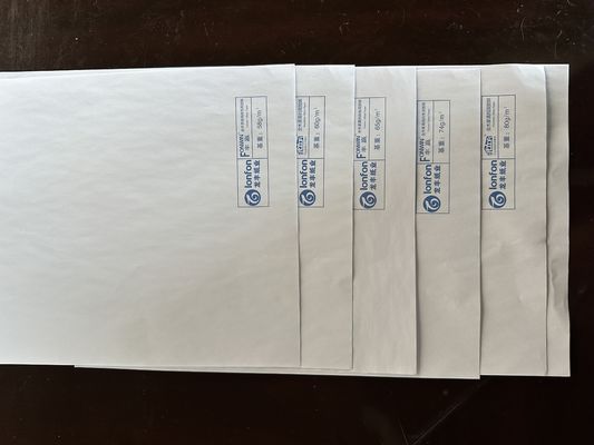 Χάρτινο όφσετ χωρίς επικάλυψη για την εκτύπωση υλικού πολτού ξύλου που γίνεται αποδεκτός στην παραγωγή