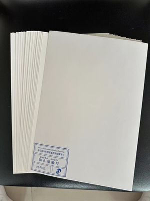 Προσαρμοσμένο χαρτί εκτύπωσης Hotselling 210/230/250/270/300gsm FBB/GC1/C1S του προτύπου