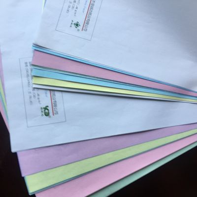 Χάρτης συνεχούς εκτύπωσης ηλεκτρονικού υπολογιστή χωρίς άνθρακα NCR 48g50g55g 100% αρχικό ξύλινο χαρτοπολτό